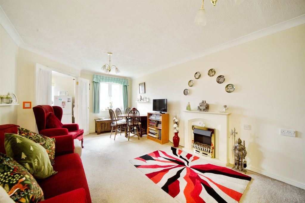 Property photo 1 of 16