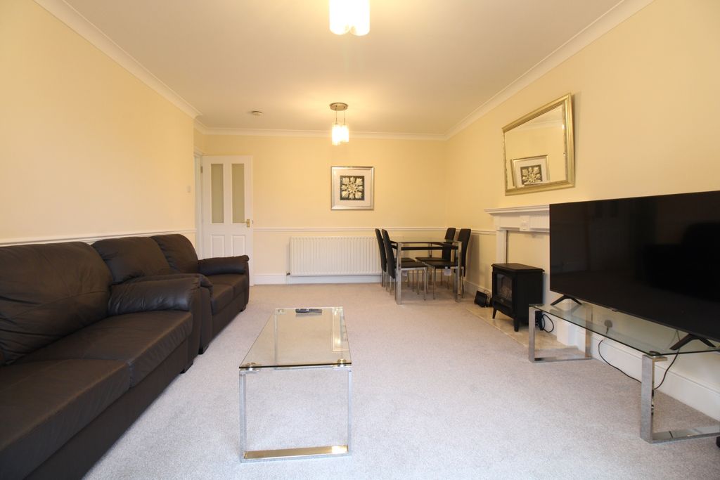 Property photo 3 of 9 Img_3911