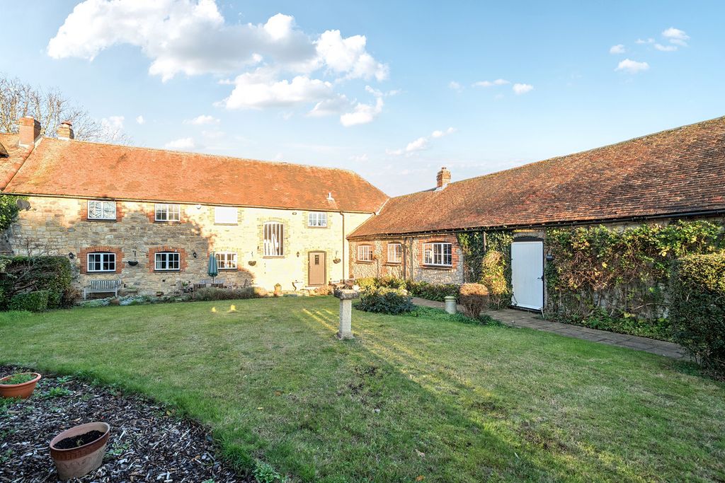 Property photo 1 of 23