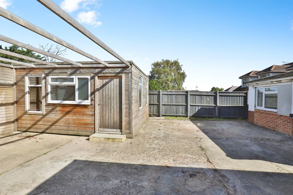 Additional image 8 of 2 bed detached bungalow for saleKinson Road, Bournemouth BH10