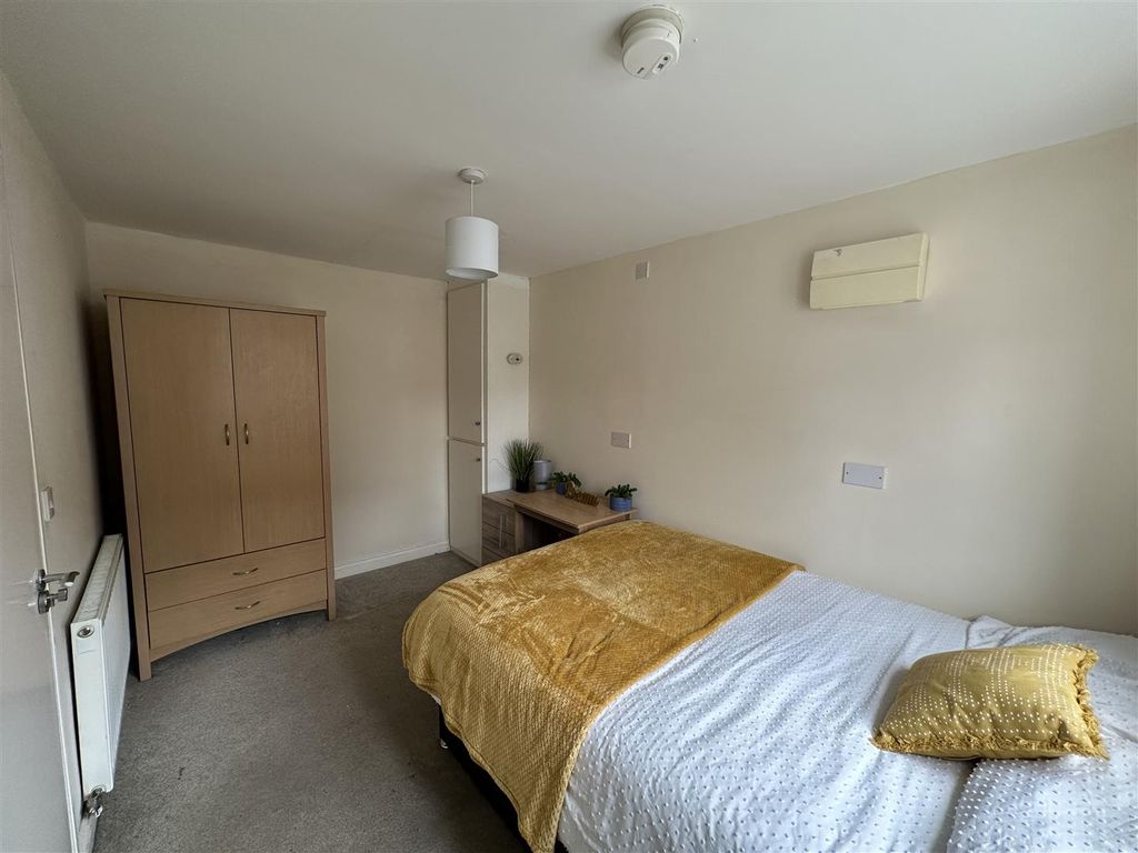 Property photo 3 of 11 Img_2075.Jpg