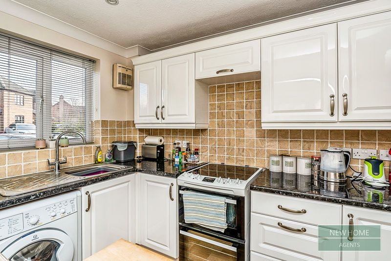 Property photo 3 of 10 Photo 5