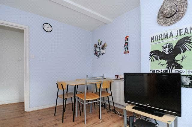Property photo 2 of 6 Picture No. 10