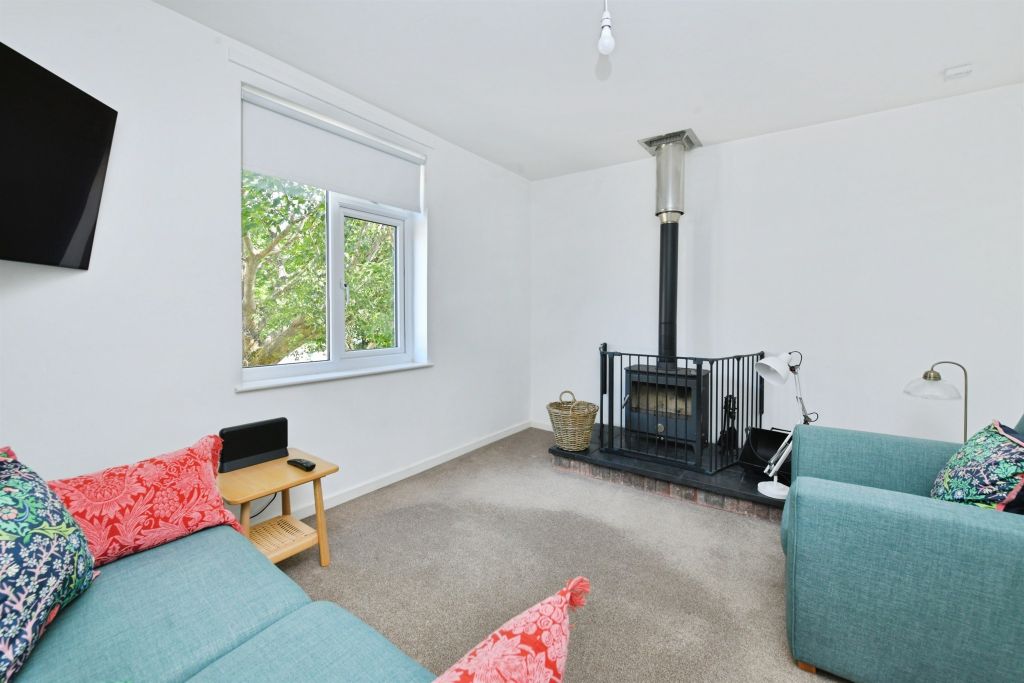 Property photo 3 of 20