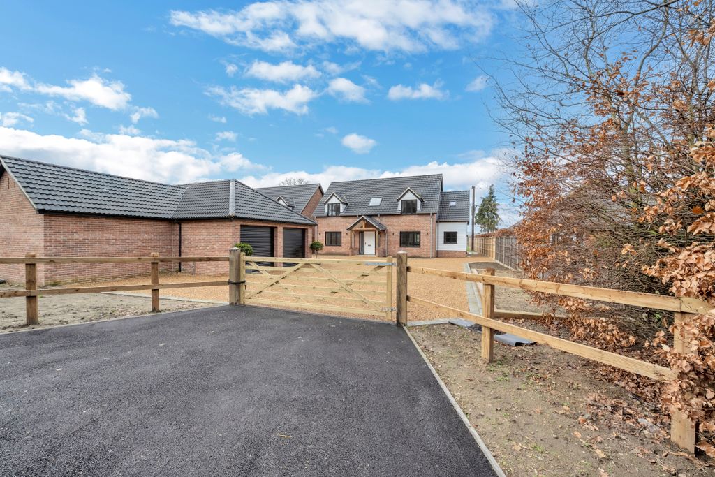 Property photo 1 of 25 Dcp_0775