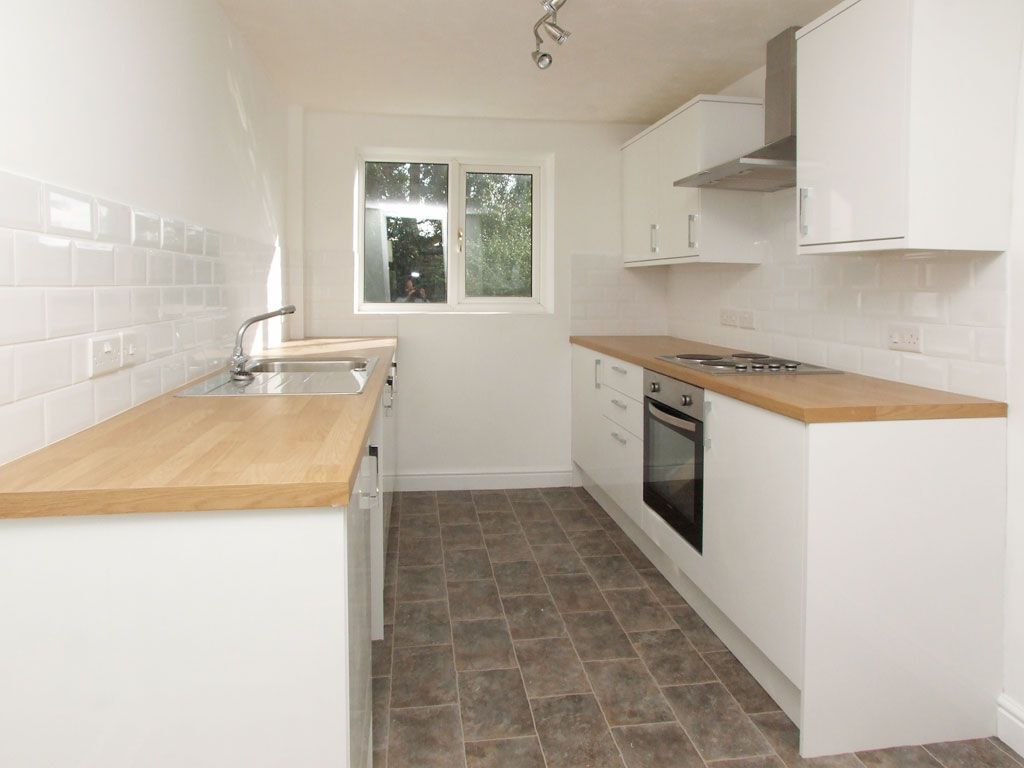 Property photo 3 of 4 Kitchen