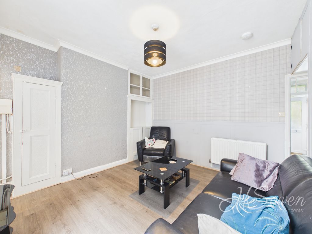 Property photo 3 of 13 Photo 7