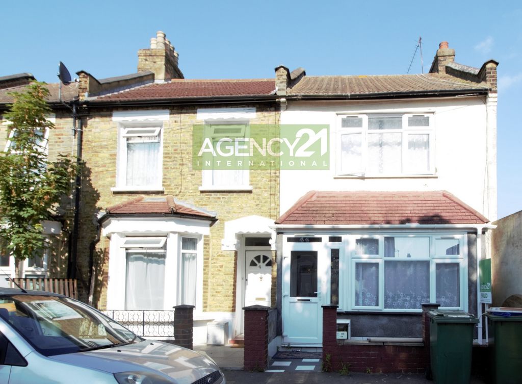 Property photo 1 of 12 Photo 14