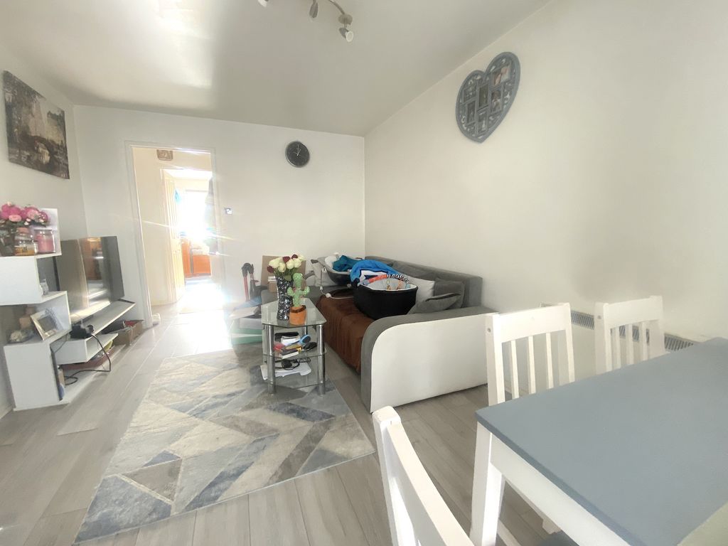 Property photo 2 of 4