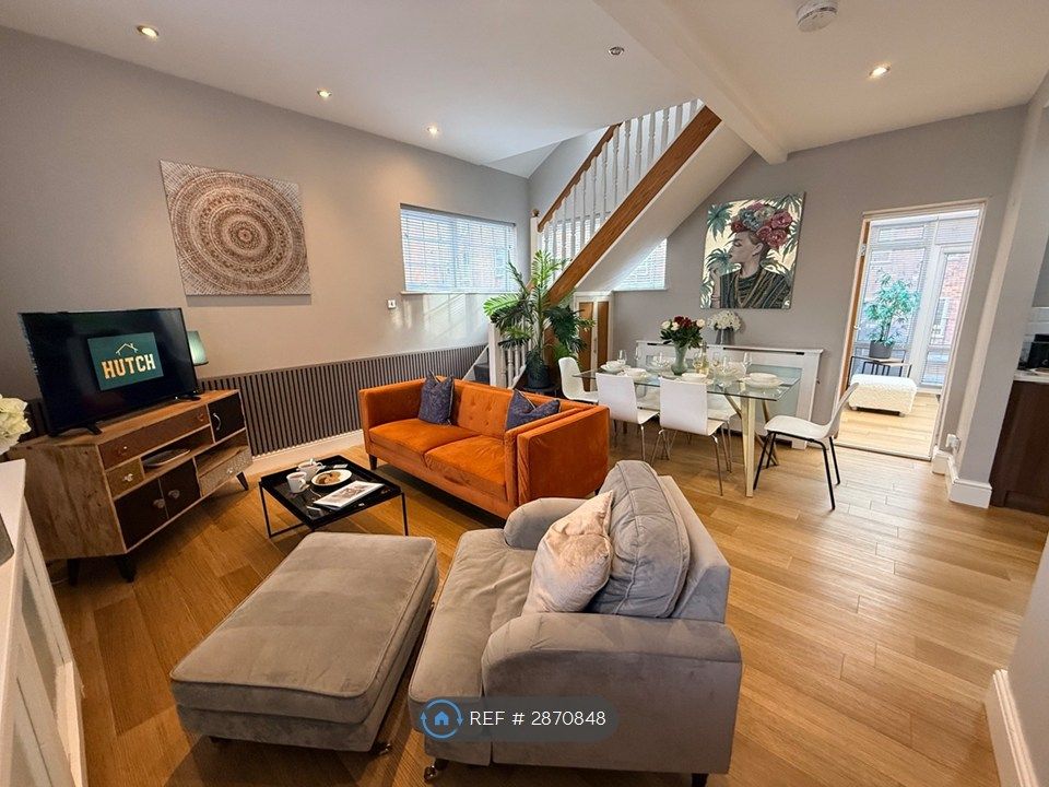 Property photo 3 of 35