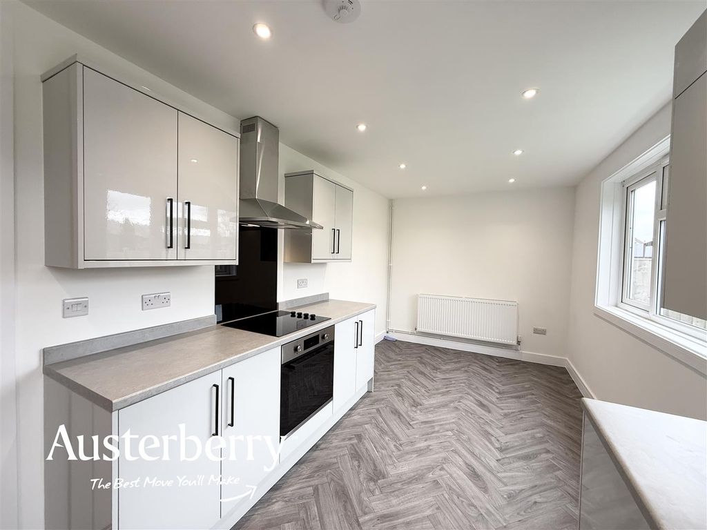 Property photo 2 of 14 Img_4393.Jpg