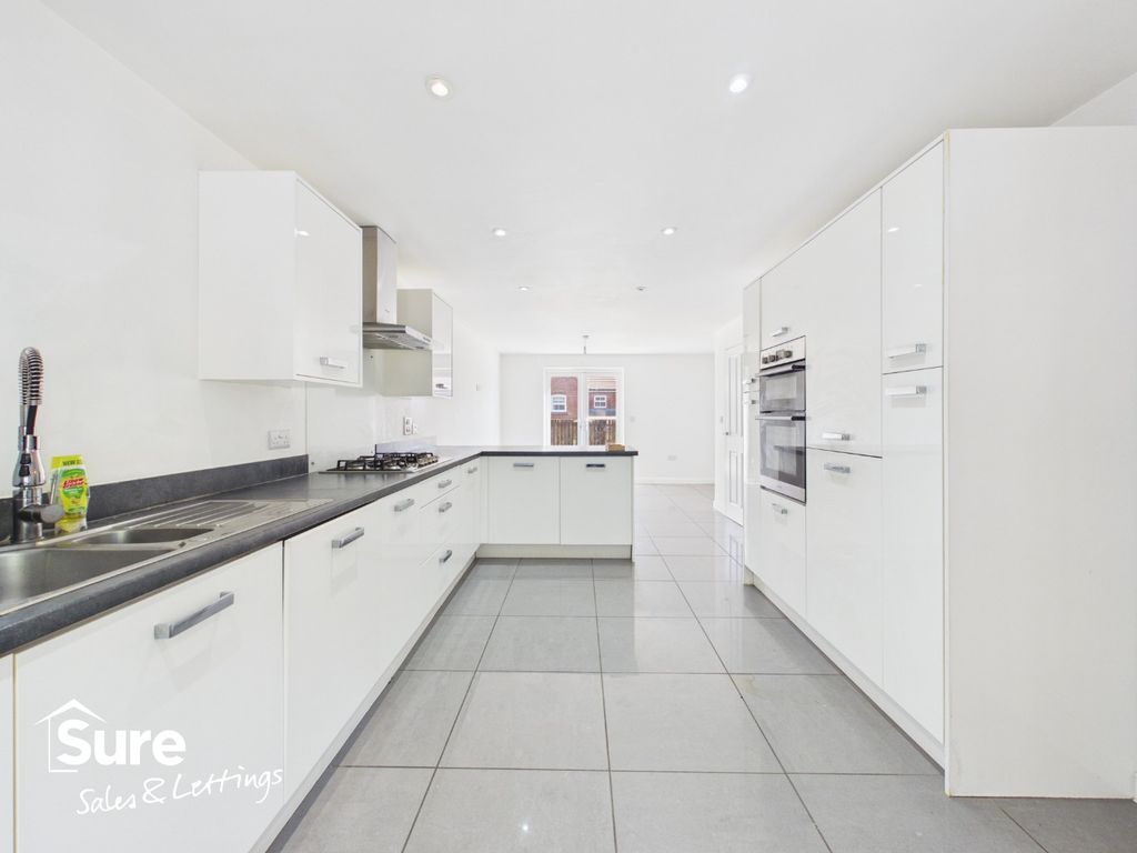 Property photo 2 of 38 1964384