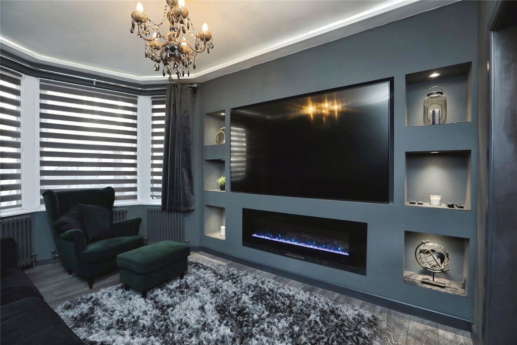 Property photo 3 of 22 Picture No. 02