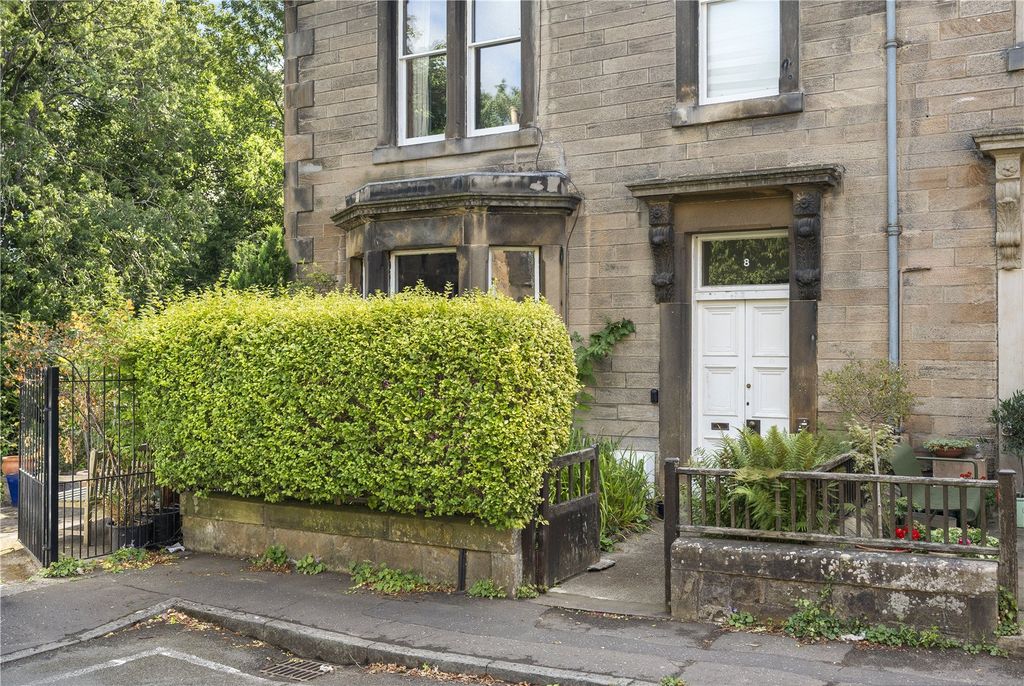 Property photo 1 of 29 Upper Coltbridge 43