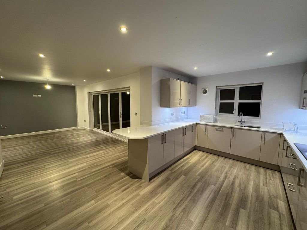 Property photo 2 of 22 Image