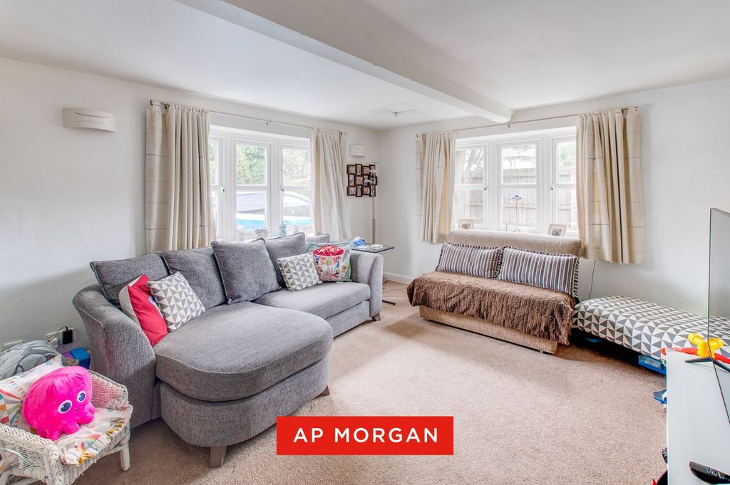 Property photo 3 of 23 Picture No. 24