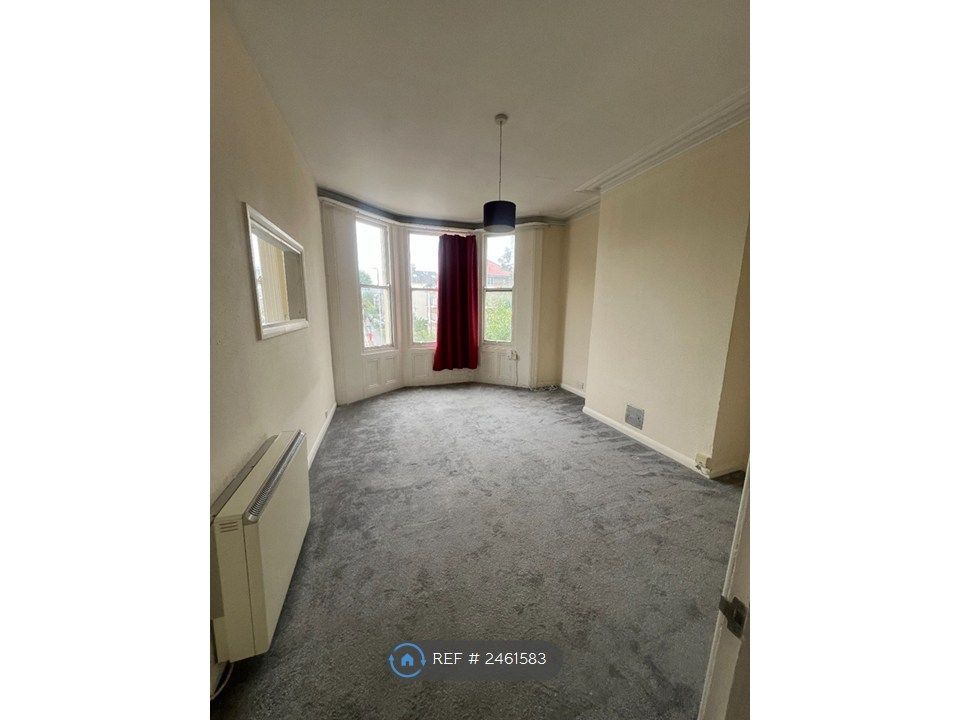 Property photo 1 of 7 Lounge