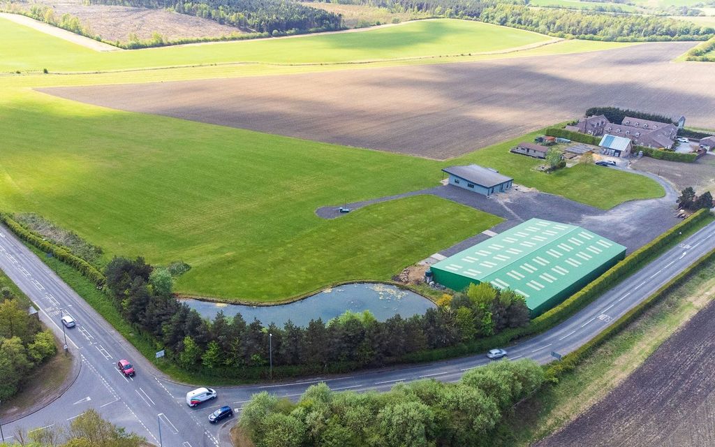 Property photo 1 of 11 Picture No. 01