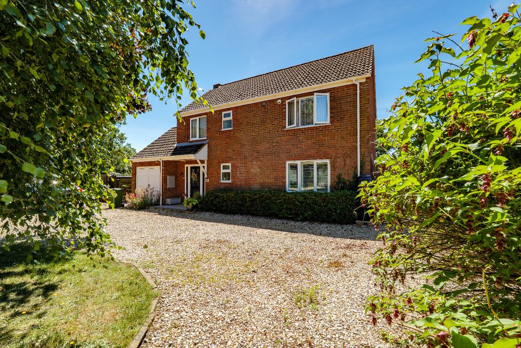 Property photo 1 of 28 5073842