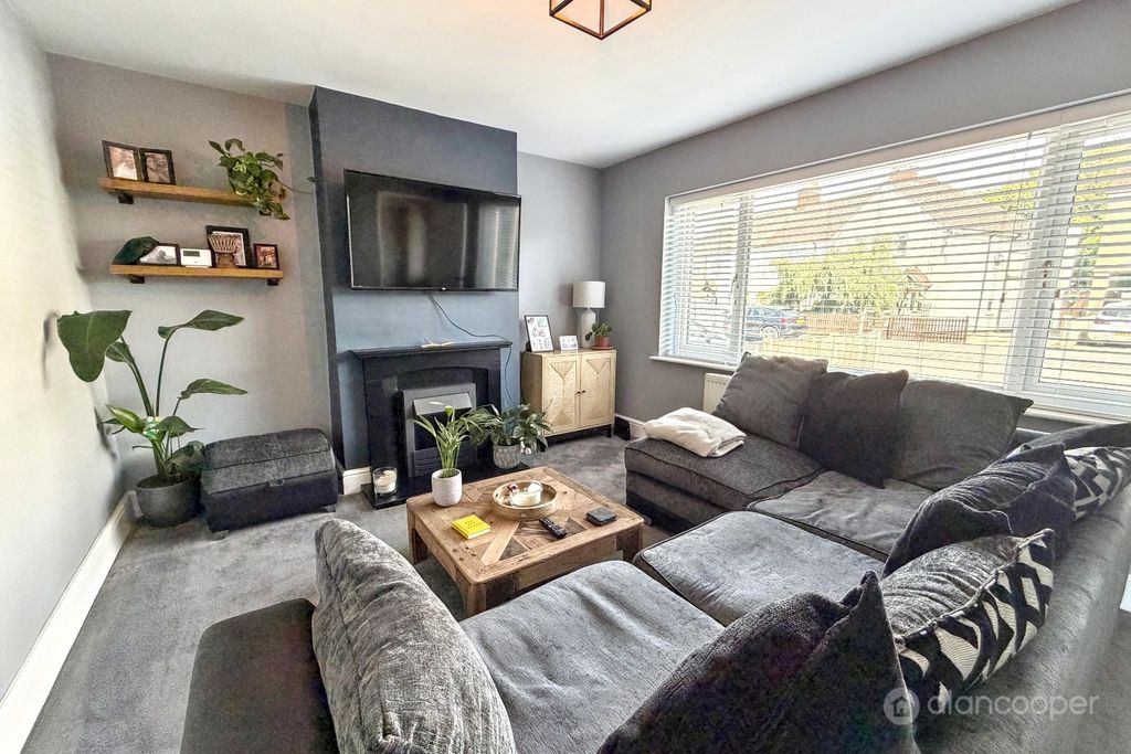 Property photo 2 of 15 5387125