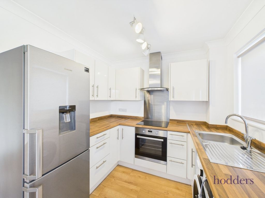 Property photo 3 of 8 Picture No. 05