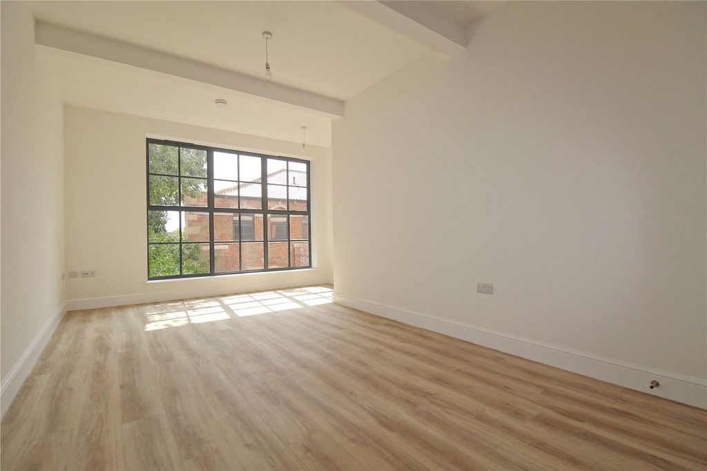 Property photo 2 of 23 Picture No. 23