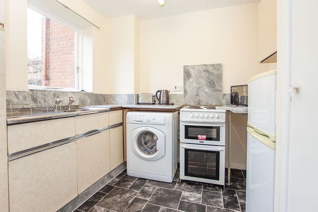 Property photo 2 of 9 Main Page