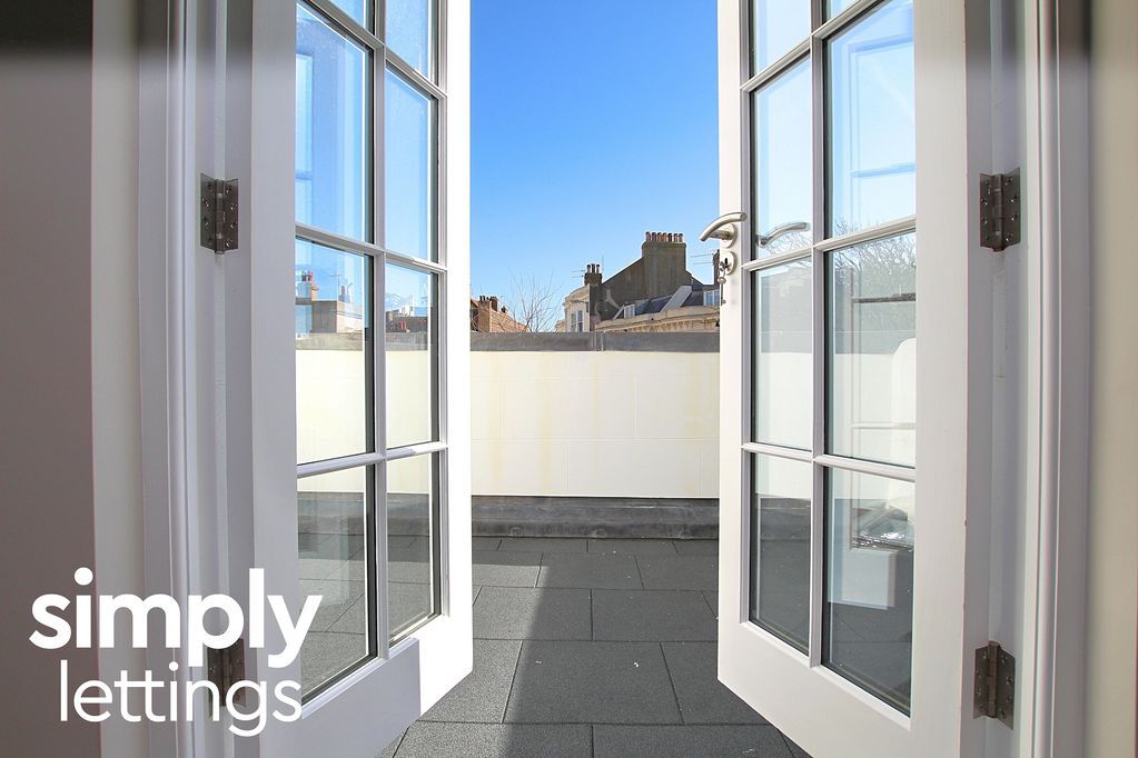 Property photo 3 of 16 Photo 2