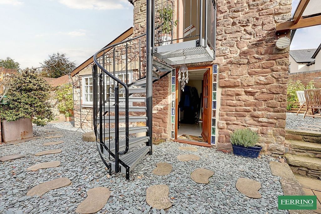 Property photo 2 of 32 Annex