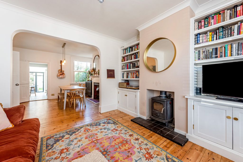 Property photo 1 of 22