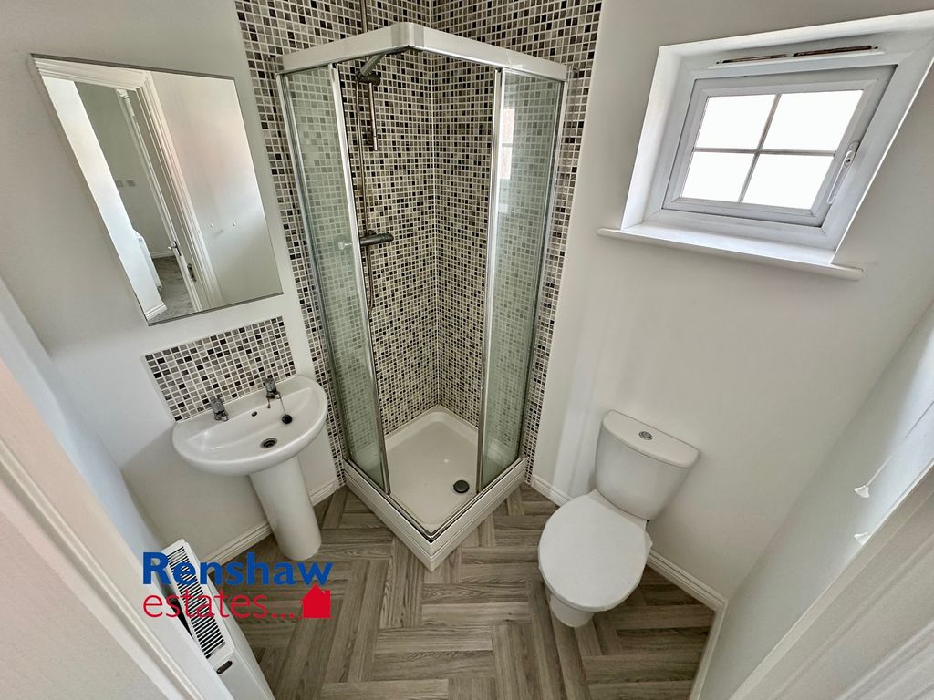 Property photo 3 of 12 Shower (1)