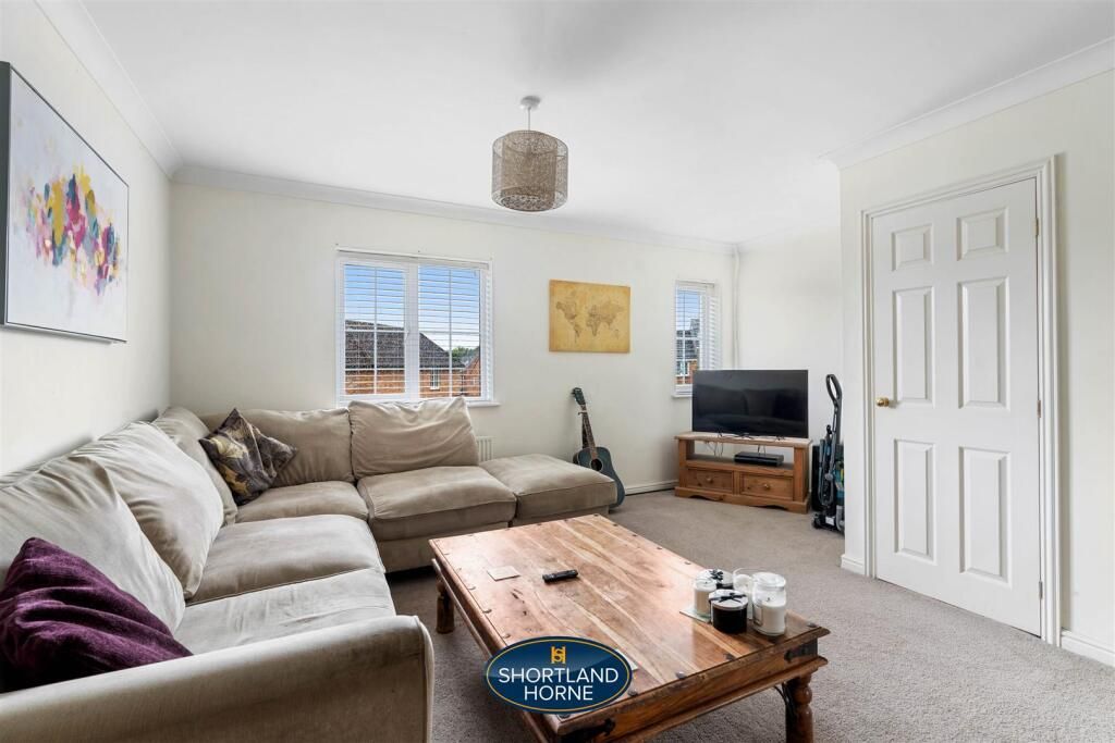 Property photo 2 of 28