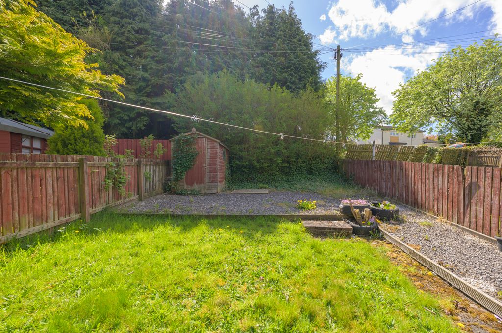 Additional image 16 of 3 bed flat for sale56 Robertson Road, Dunfermline KY12