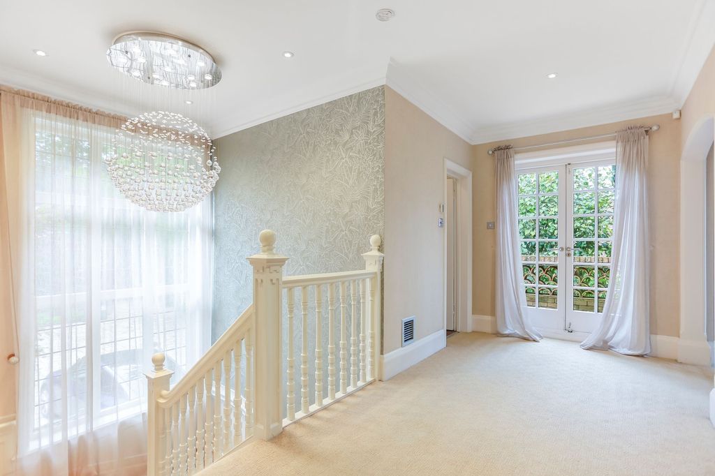 Additional image 16 of 7 bed detached house for saleWithdean Road, Brighton BN1