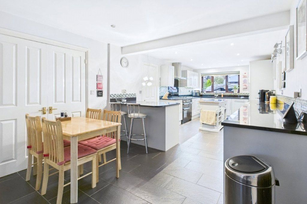 Property photo 2 of 22 Picture No. 04