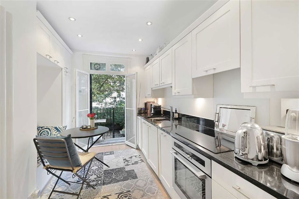 Property photo 3 of 6