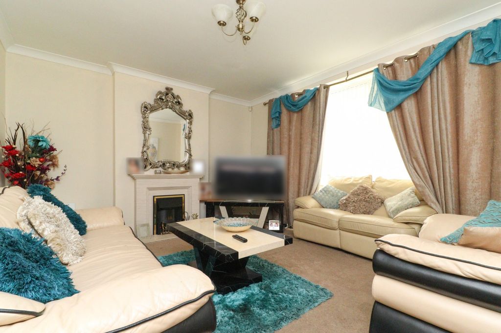 Property photo 2 of 13 Picture 2