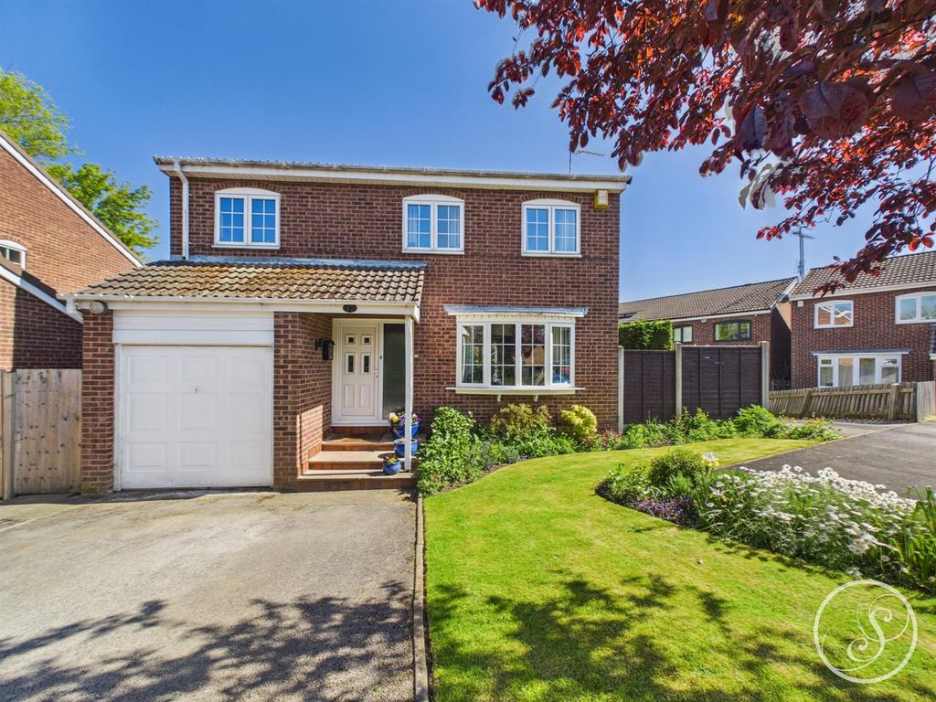 Property photo 1 of 34 External