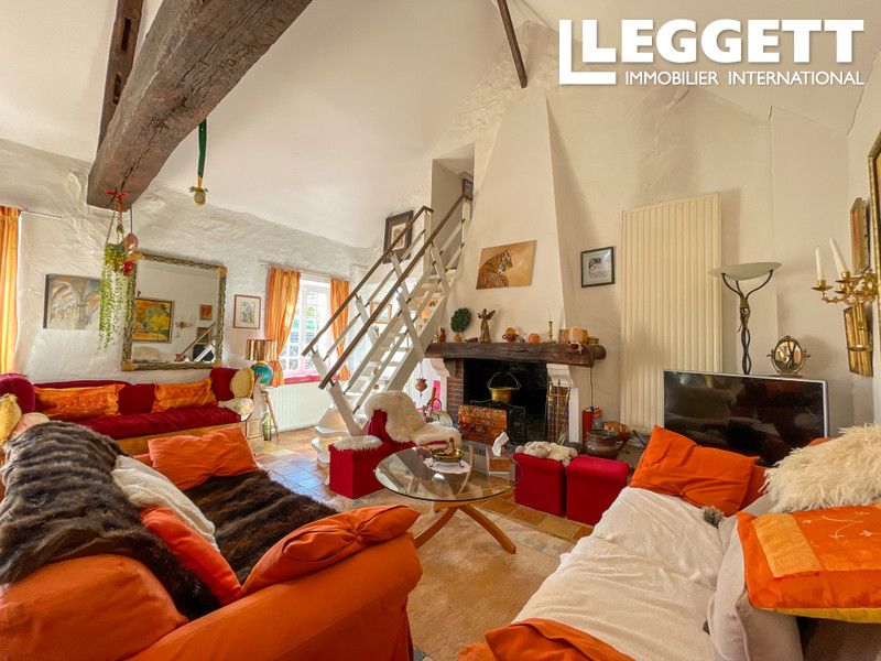 Property photo 2 of 10