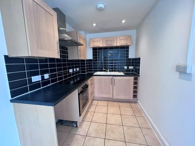 Property photo 2 of 7 Kitchen.Jpg