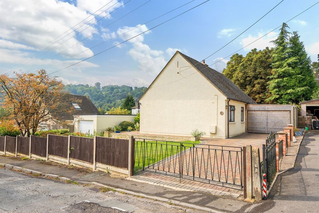 Property photo 2 of 12