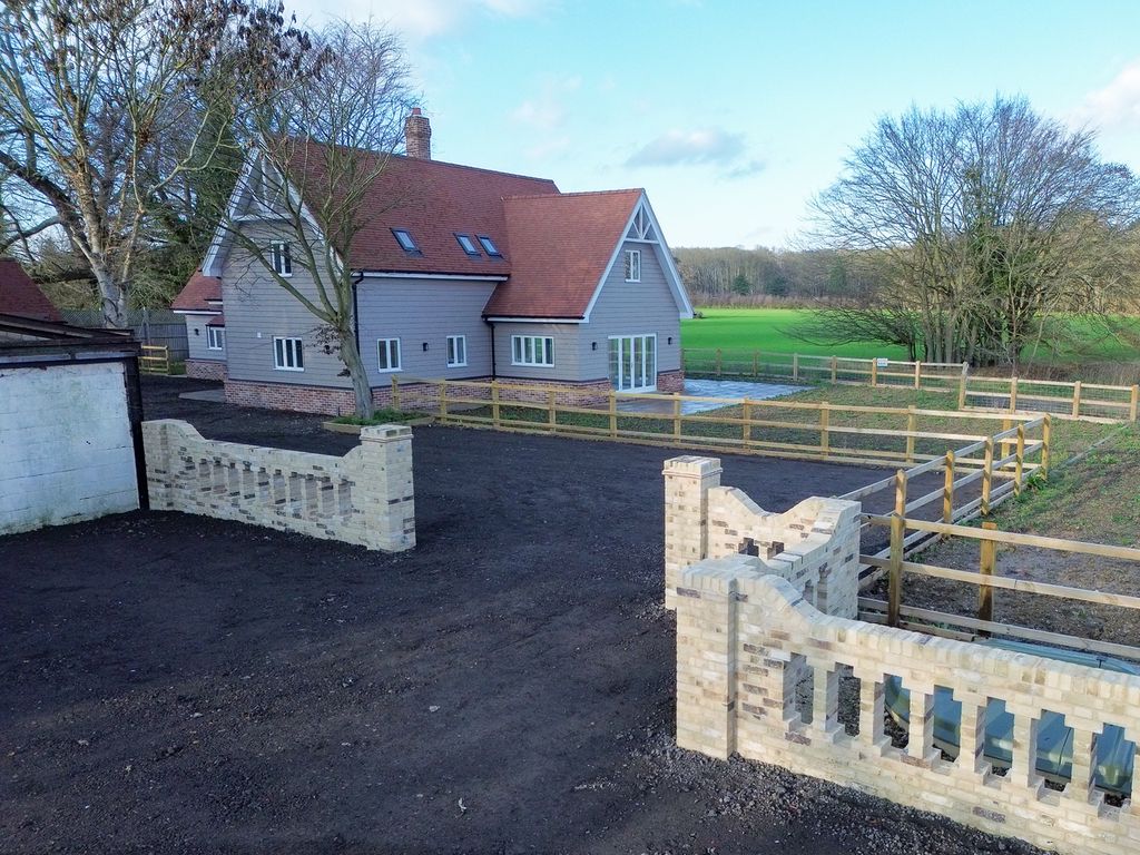 Property photo 2 of 23 Monkswoodb