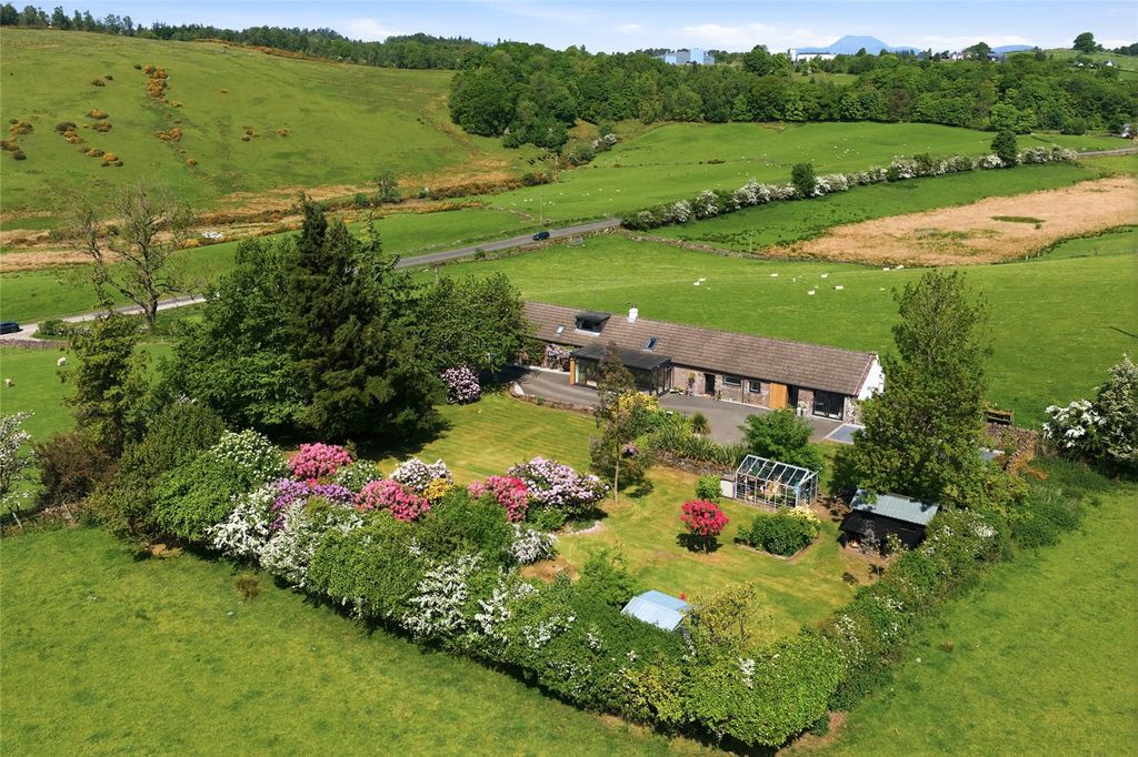 Property photo 1 of 34 The Shannacles