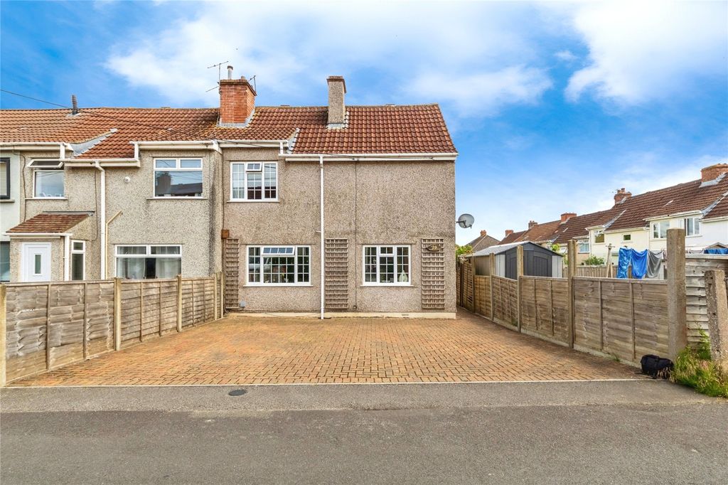 Property photo 2 of 27 Picture No. 24