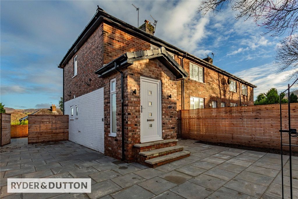 Property photo 1 of 18 External