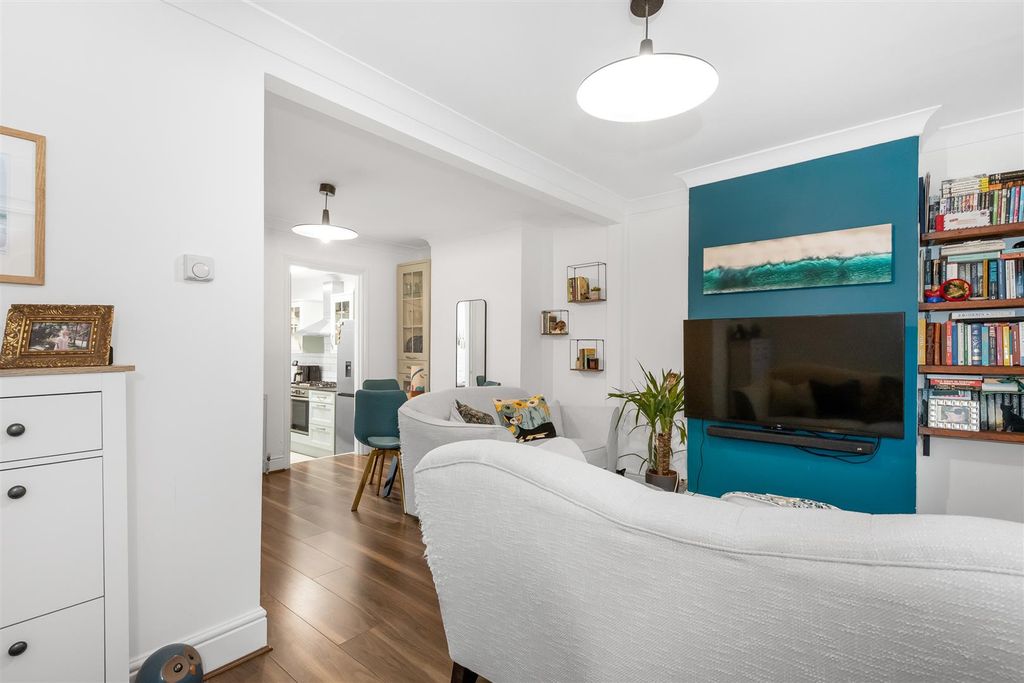 Property photo 3 of 16 Reception Room