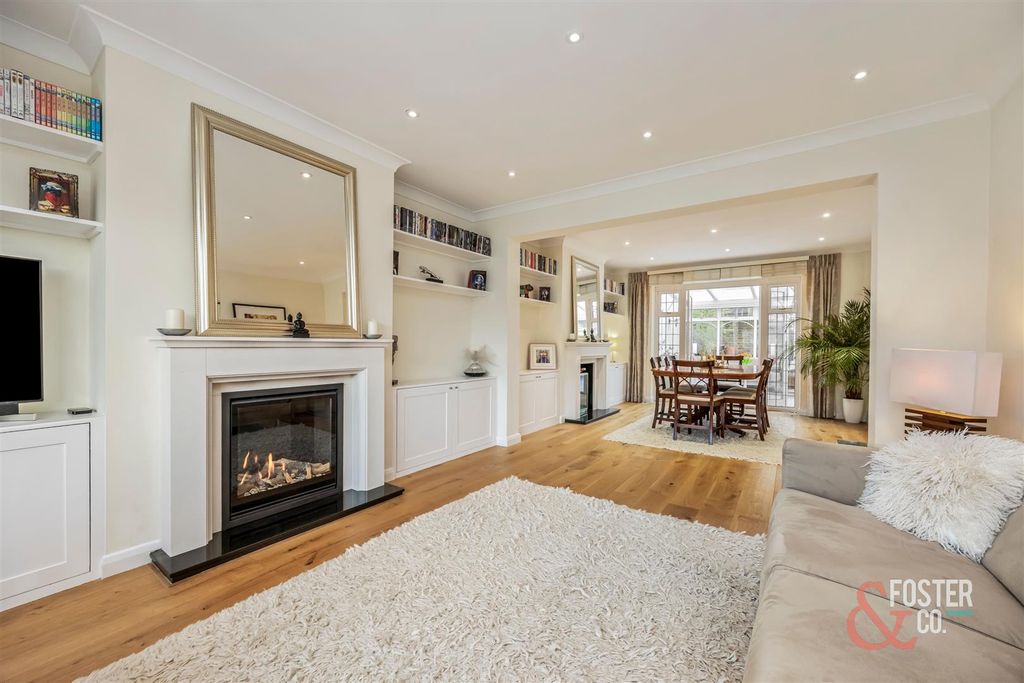Property photo 3 of 21 Hill Drive_35-013.Jpg