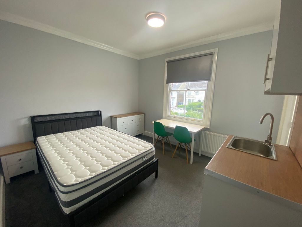 Property photo 1 of 5
