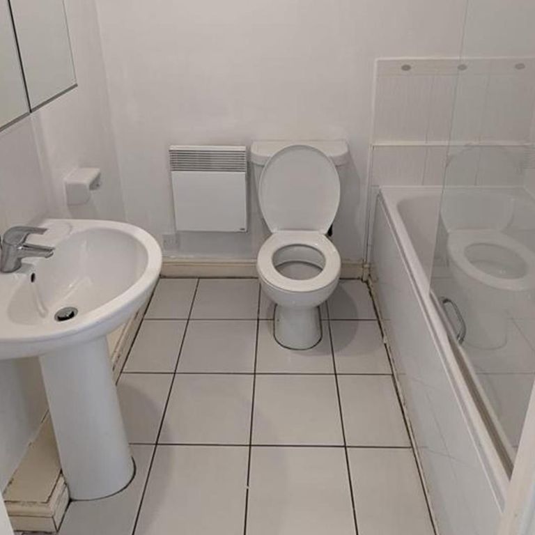 Property photo 2 of 8 Bathroom.Png