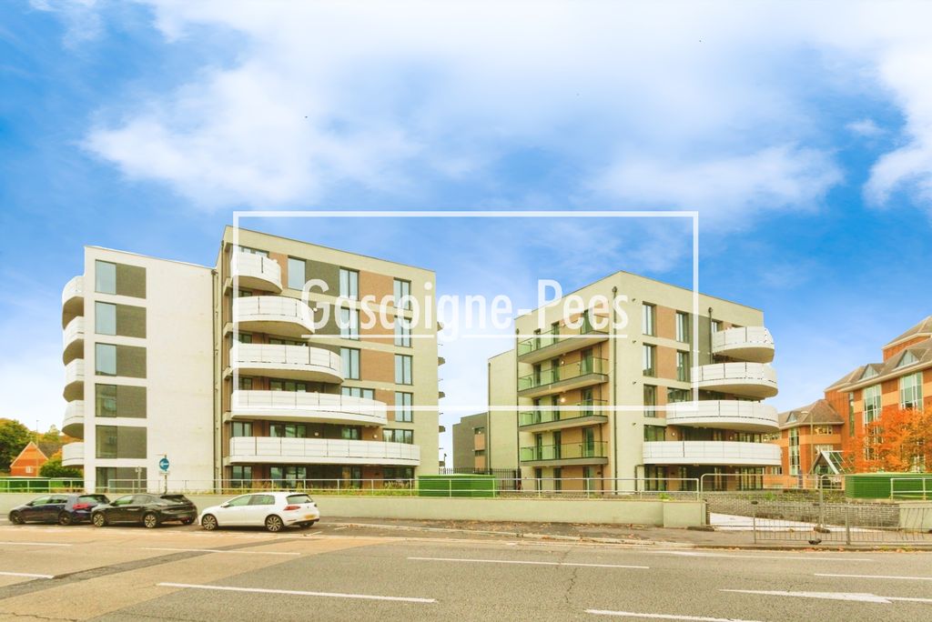 Property photo 1 of 7 External